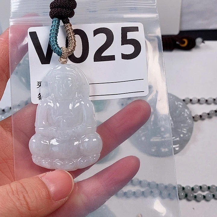 翡翠颈饰未镶嵌天然