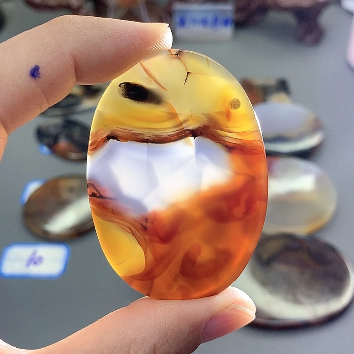 未镶嵌颈饰玛瑙/玉髓