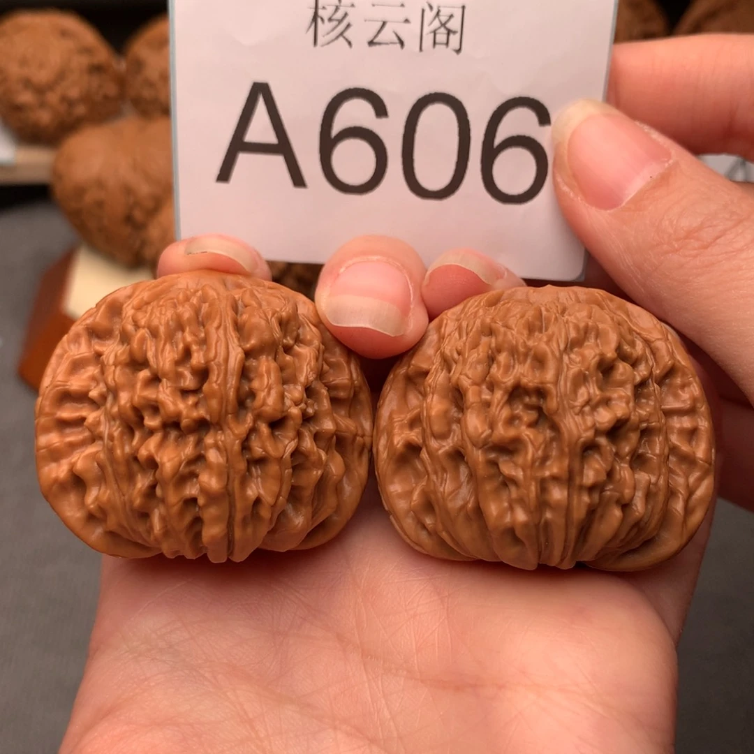 文玩核桃把件41四座楼