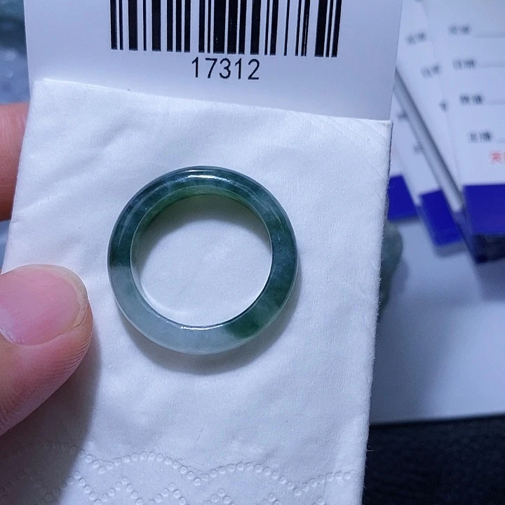 翡翠未镶嵌颈饰天光墟翡翠市场现金代购