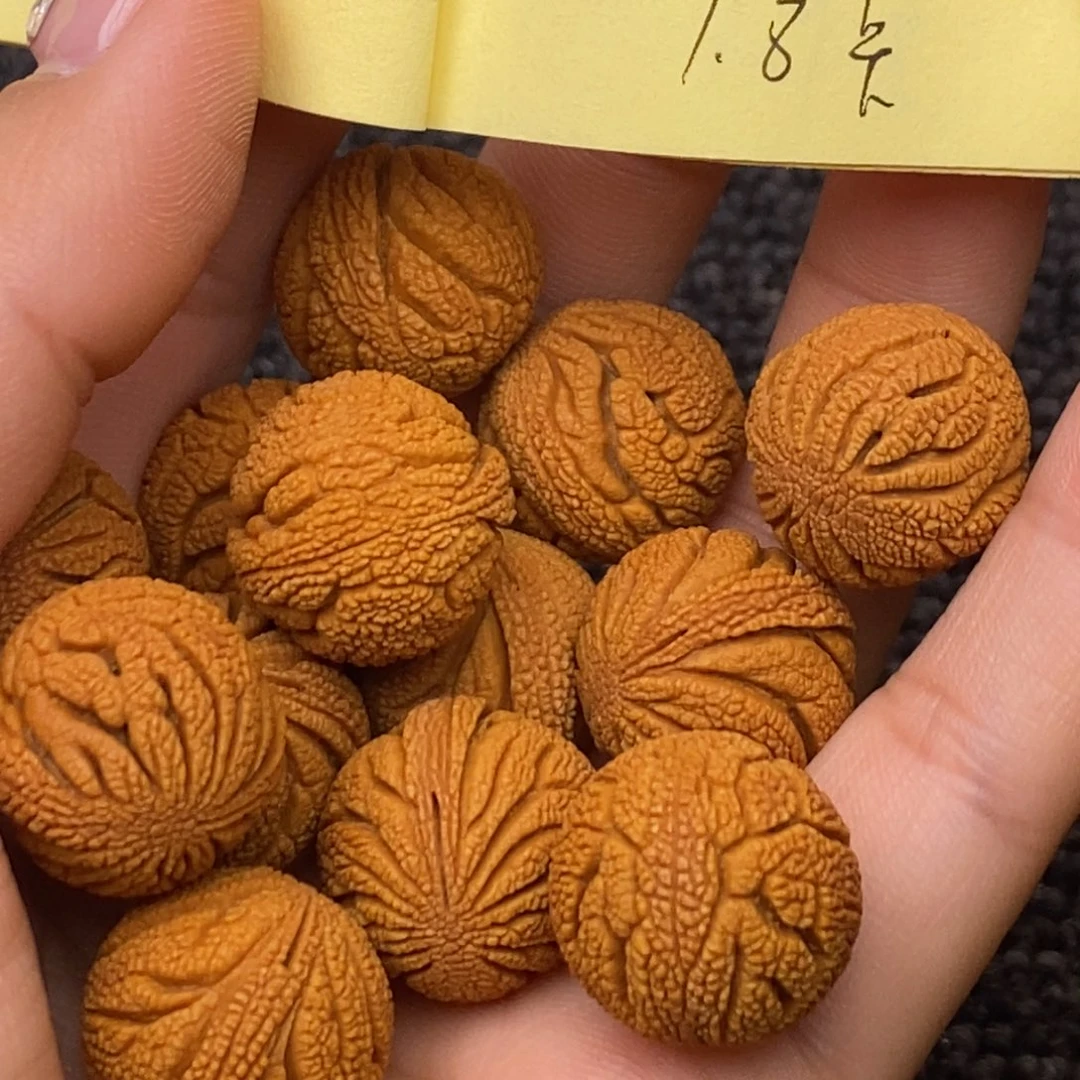 秦岭山脉龙纹桃核 14