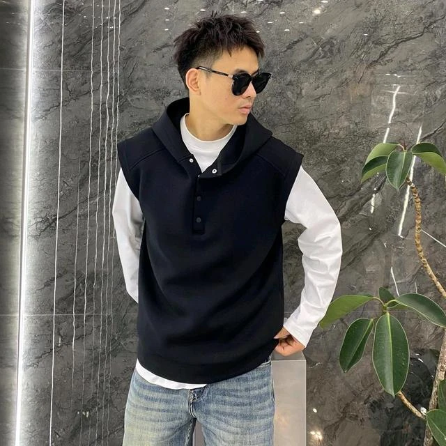 无袖连帽按扣马甲男士秋冬新款休闲坎肩上衣潮流简约百搭宽松背心