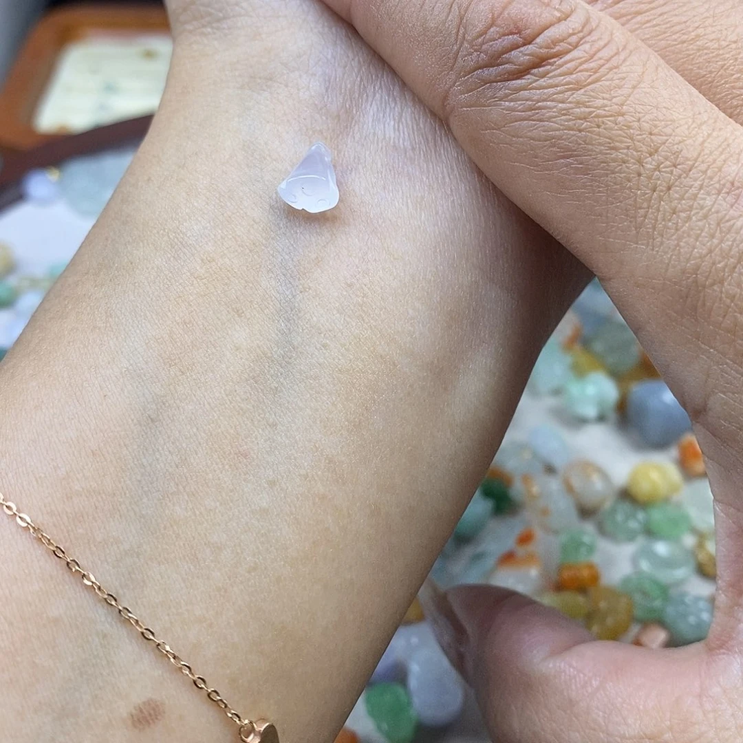 茶***馆翡翠未镶嵌颈饰翡翠