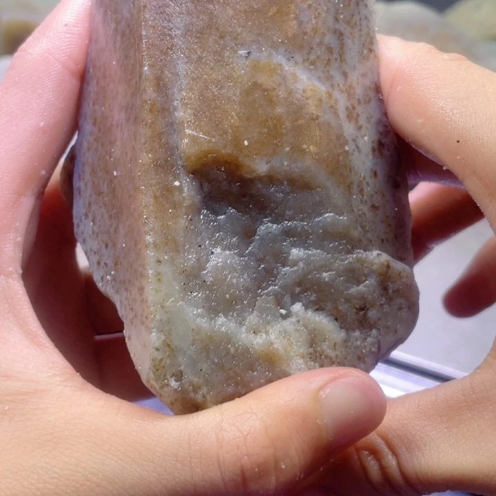 和田玉未镶嵌珠宝半成品