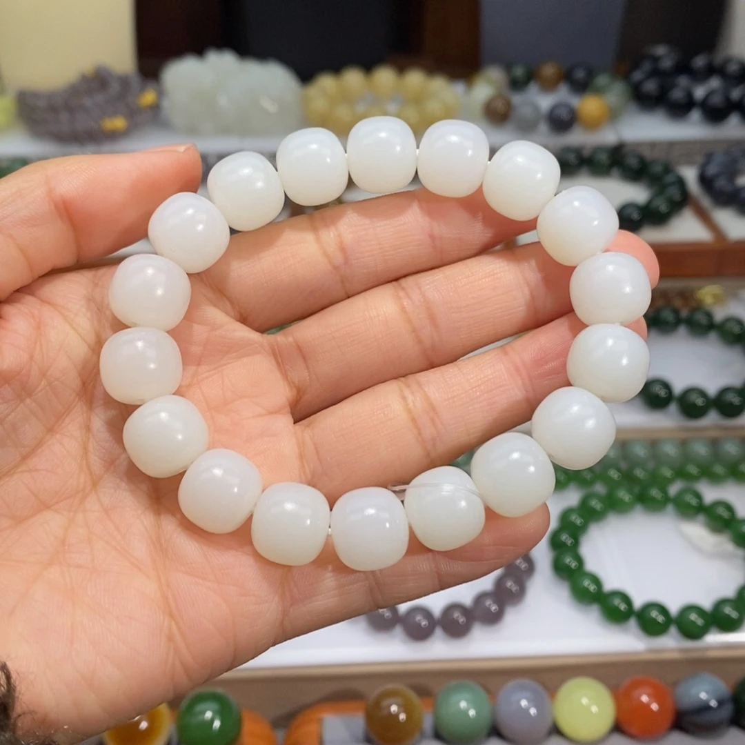 陈***陈和田玉未镶嵌手串12