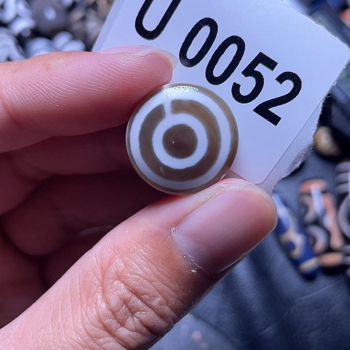 玛瑙/玉髓颈饰未镶嵌瑕疵裂