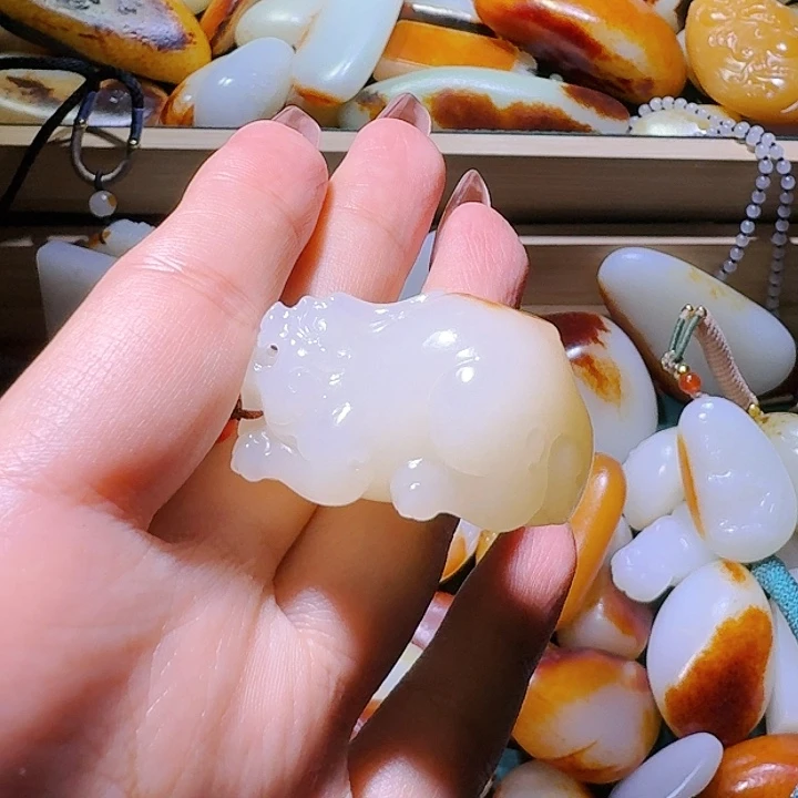 和田玉挂件未镶嵌天**久