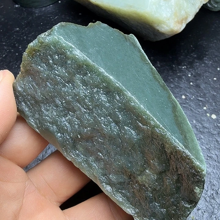 和田玉（糖玉）未镶嵌珠宝奇石