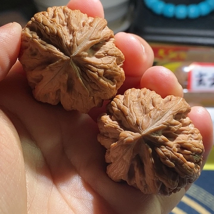 【闪购商品】吊坠文玩核桃红锦鲤