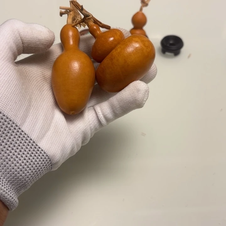 l***.天然手捻的小葫芦