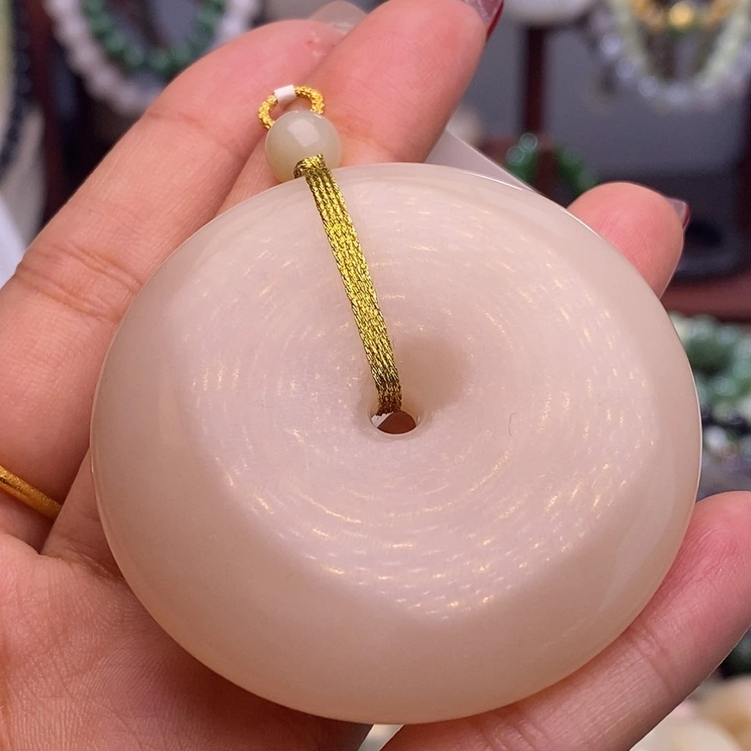 和田玉清货价老矿料红粉金镶平安扣未镶嵌