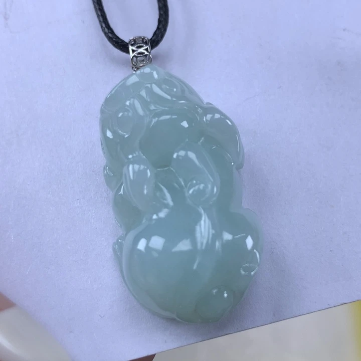 颈饰未镶嵌翡翠貔貅吊坠