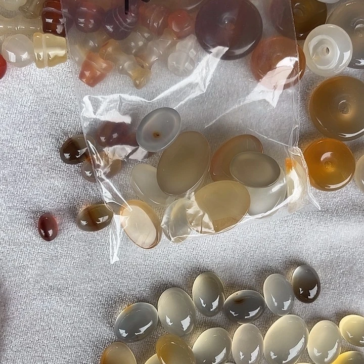 石英质玉1未镶嵌逊克玛瑙