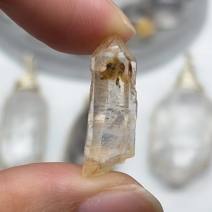 水晶颈饰未镶嵌巴基斯坦油胆闪灵钻24mm+