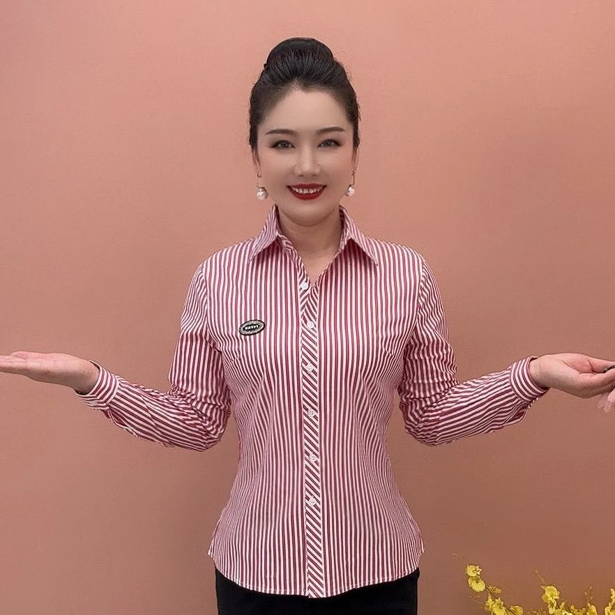新款时尚百搭女士长袖修身条纹薄款洋气短款上衣妈妈衬衫衬衣