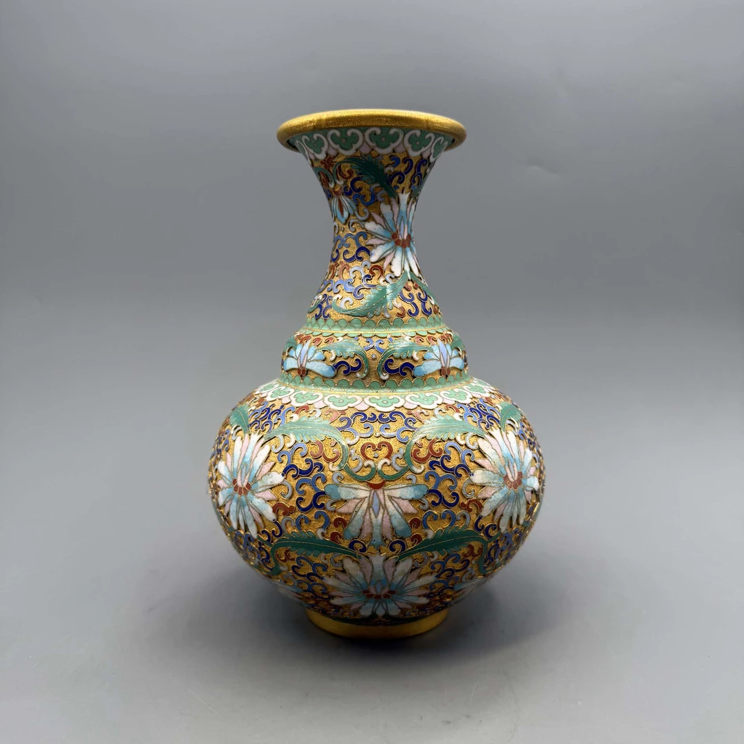 近现代 世纪掐丝珐 琅缠枝宝相花纹 玉壶春瓶 22105