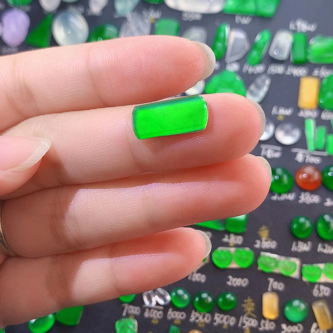 翡翠未镶嵌颈饰纯天然翡翠a货