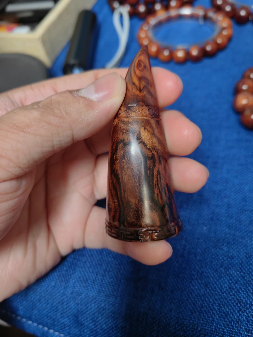 560海南黄花梨老料手把件号角