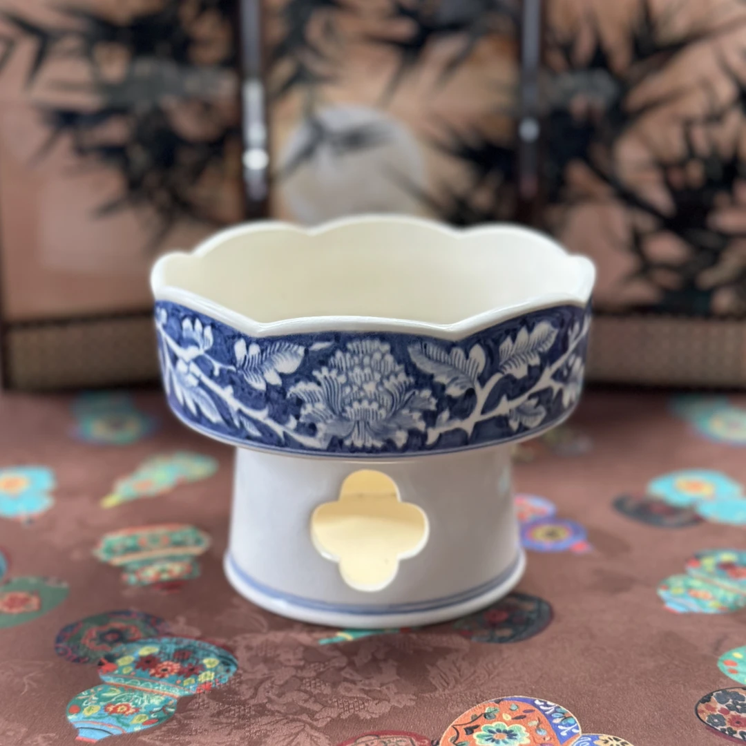 【梵山堂】苏打釉，手工手绘青花牡丹缠枝花口海棠酒精炉