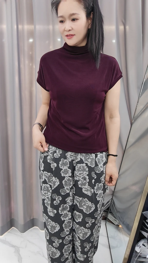 2025夏半高领短袖打底衫洋气显瘦体恤上衣