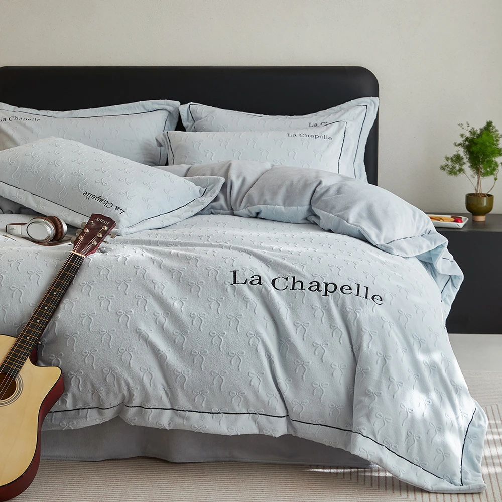 La Chapelle/拉夏贝尔奢华刺绣牛奶绒四件套双面绒秋冬款床单被套
