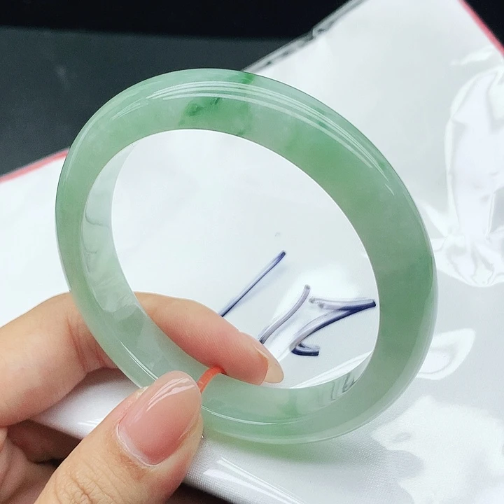 未镶嵌手镯翡翠217