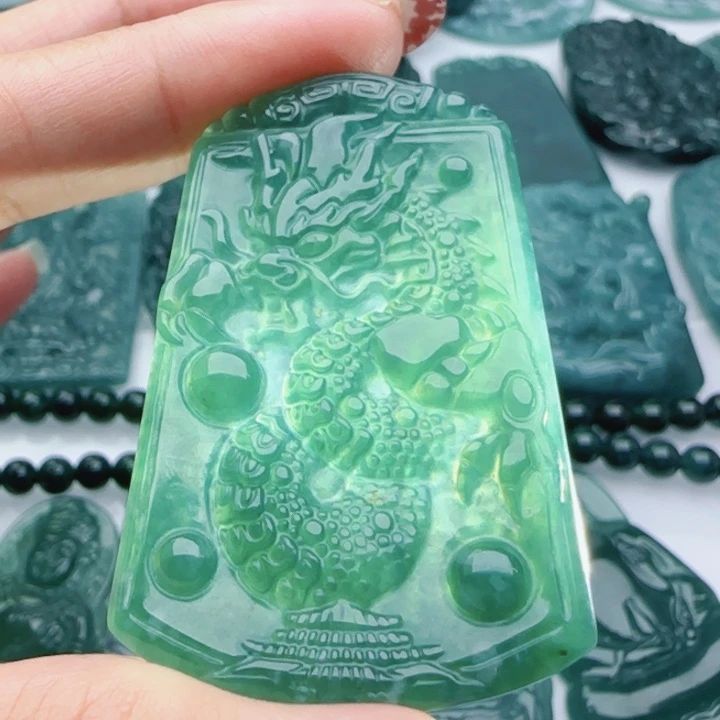 翡翠未镶嵌颈饰多样性发货天然A货翡翠