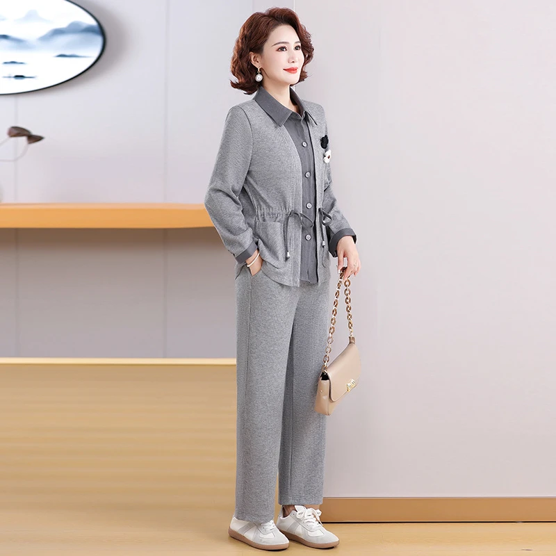 王小鸭2025秋季新款时尚妈妈休闲套装长袖中年女装洋气气质两件套