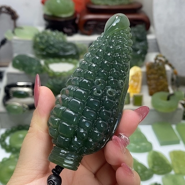岫玉未镶嵌手把件