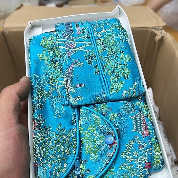 满25包邮。 不退不换.中古品默认瑕疵