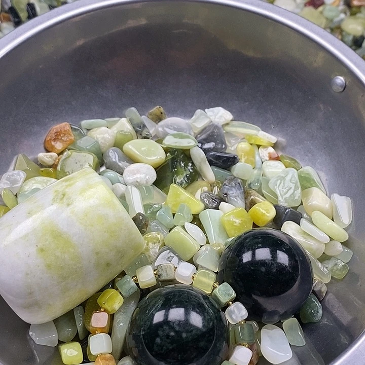 蛇纹石玉未镶嵌鱼缸石