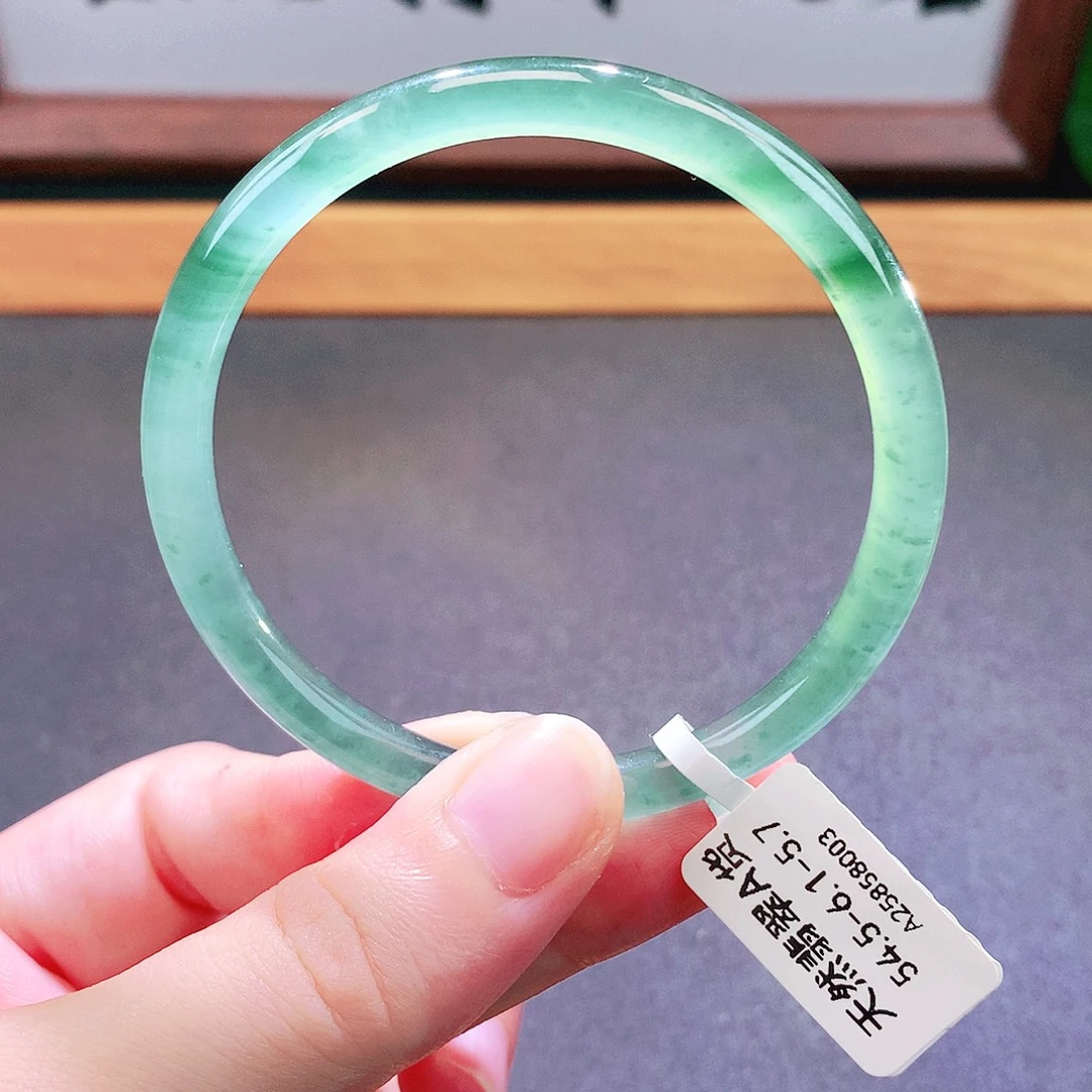 翡翠未镶嵌手镯天然翡翠