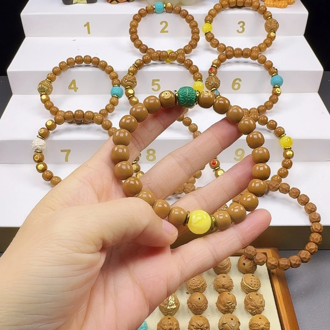 余***.吊坠猴头核桃猴头手串