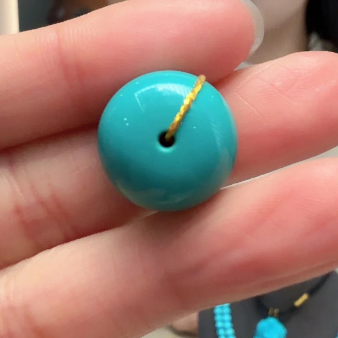 绿松石未镶嵌颈饰