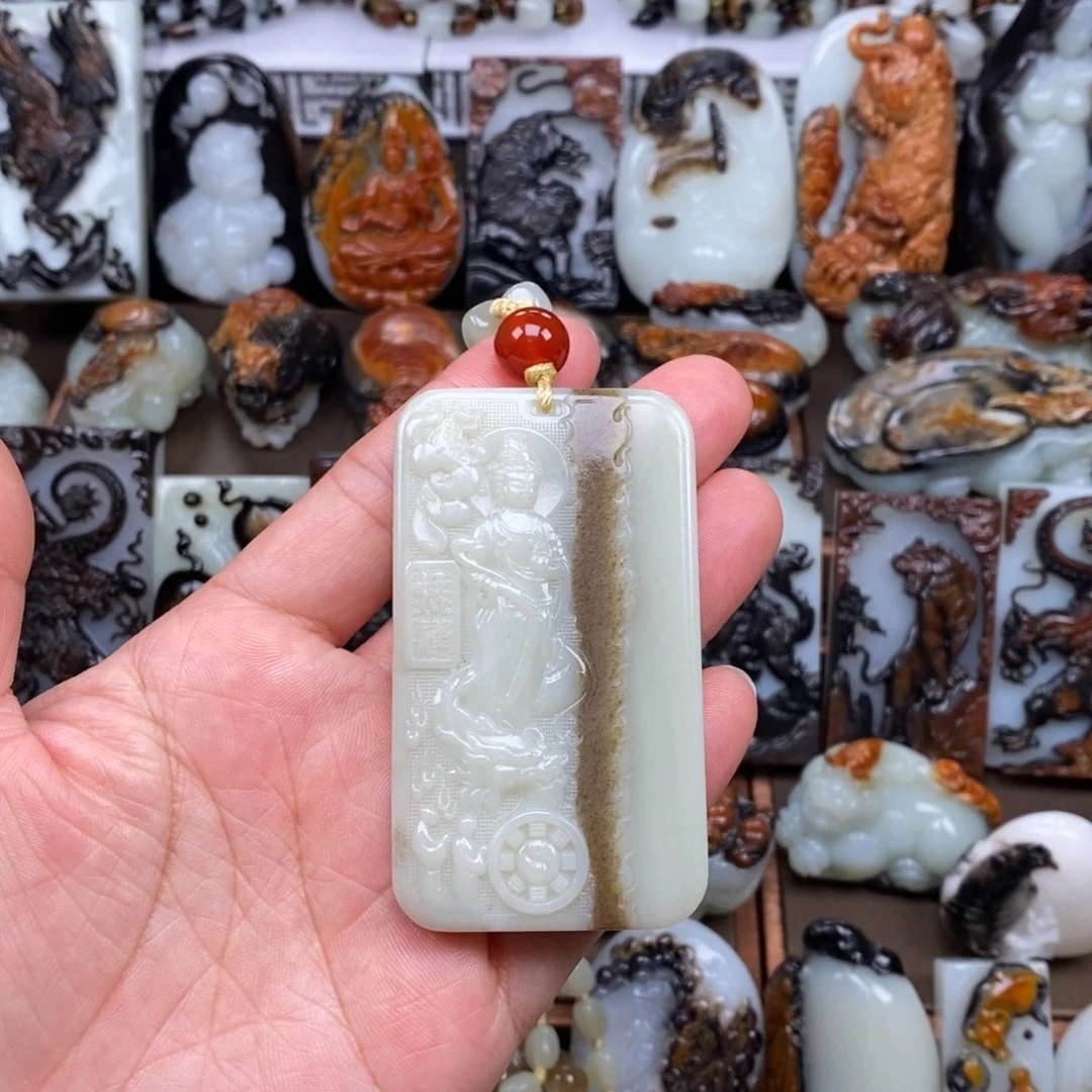 颈饰未镶嵌和田玉