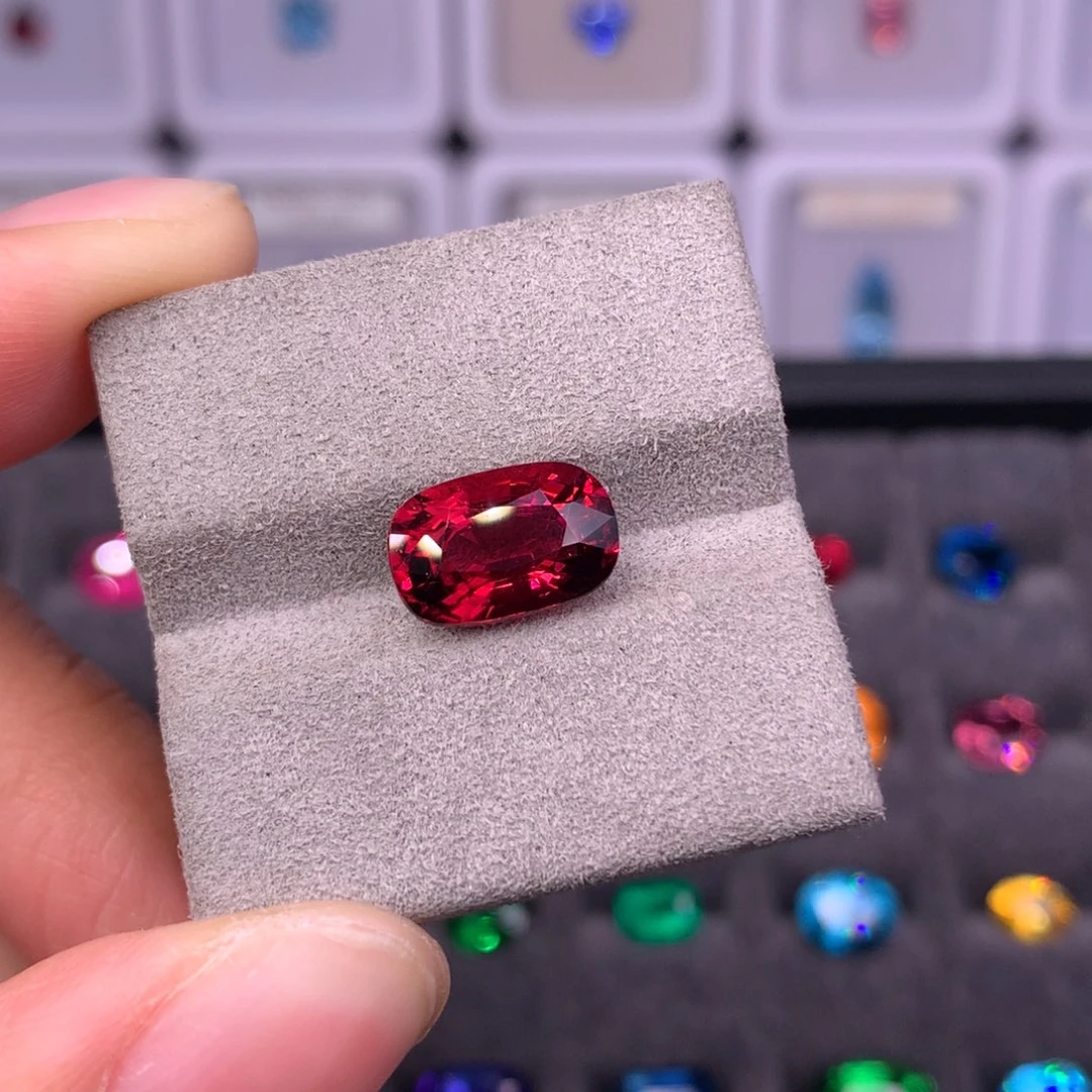 碧玺珠宝半成品未镶嵌3.34ct玻璃体鸽血红卢比来