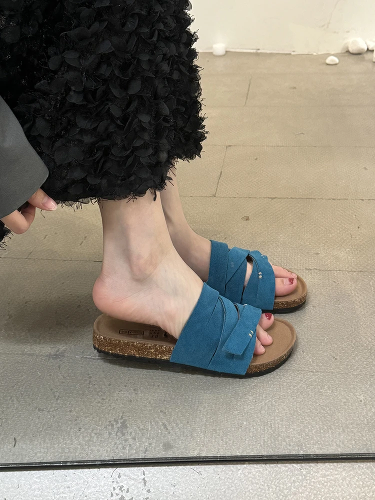 阿南儿~ 法式小众舒适外穿拖鞋女露趾复古森系平底沙滩勃肯凉拖