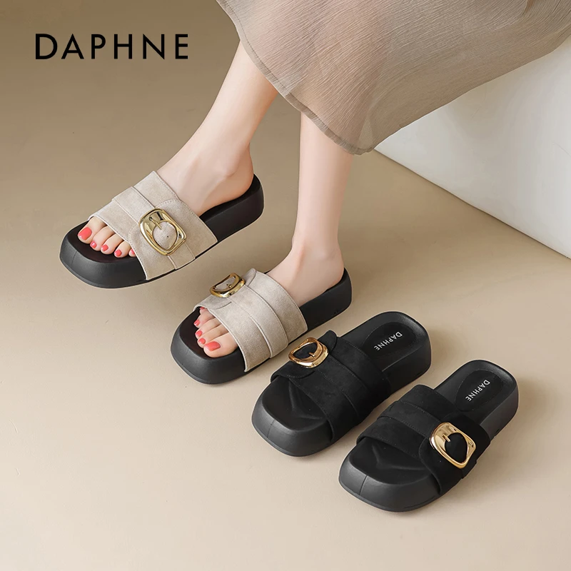 达芙妮拖鞋女2025新款秋冬外穿凉鞋小香风厚底一字拖沙滩凉拖鞋爆