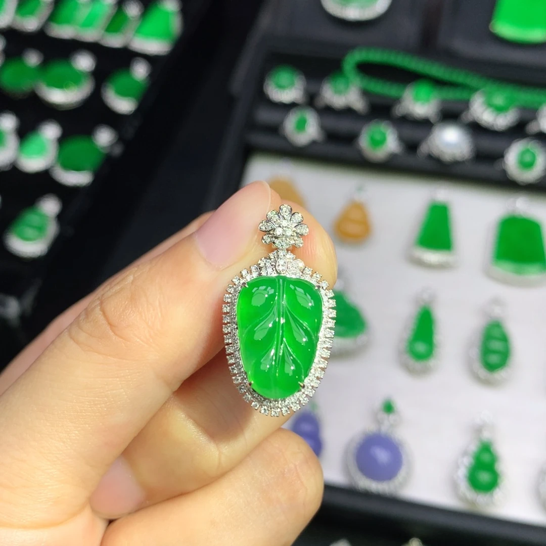 翡翠18K金镶嵌吊坠(不含链)
