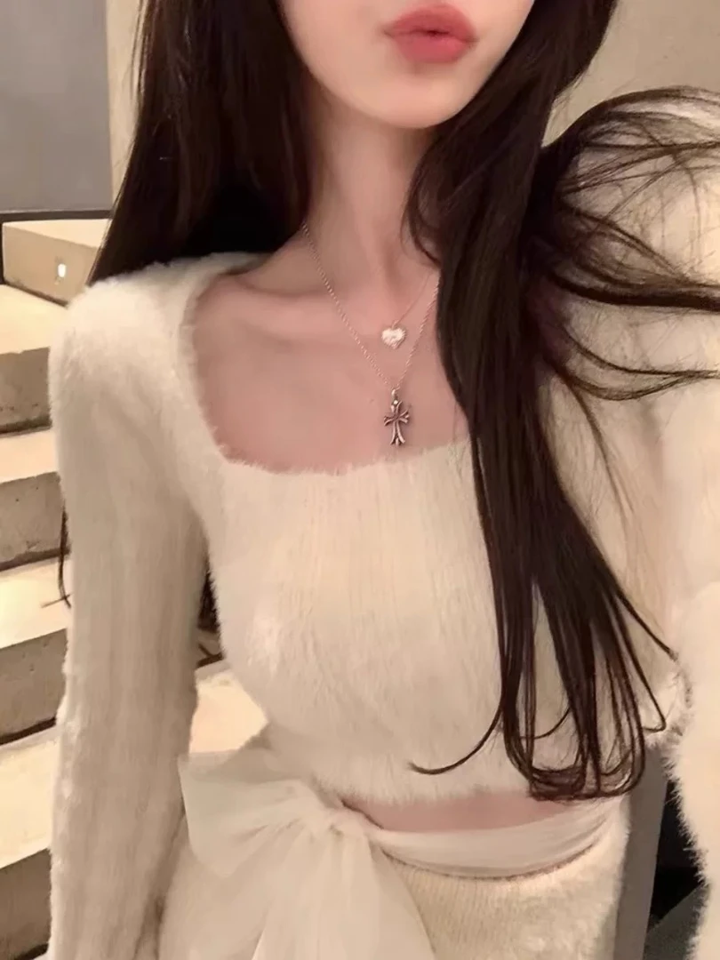 5203秋冬新款法式纯欲辣妹性感修身显瘦短款针织上衣半身裙套装