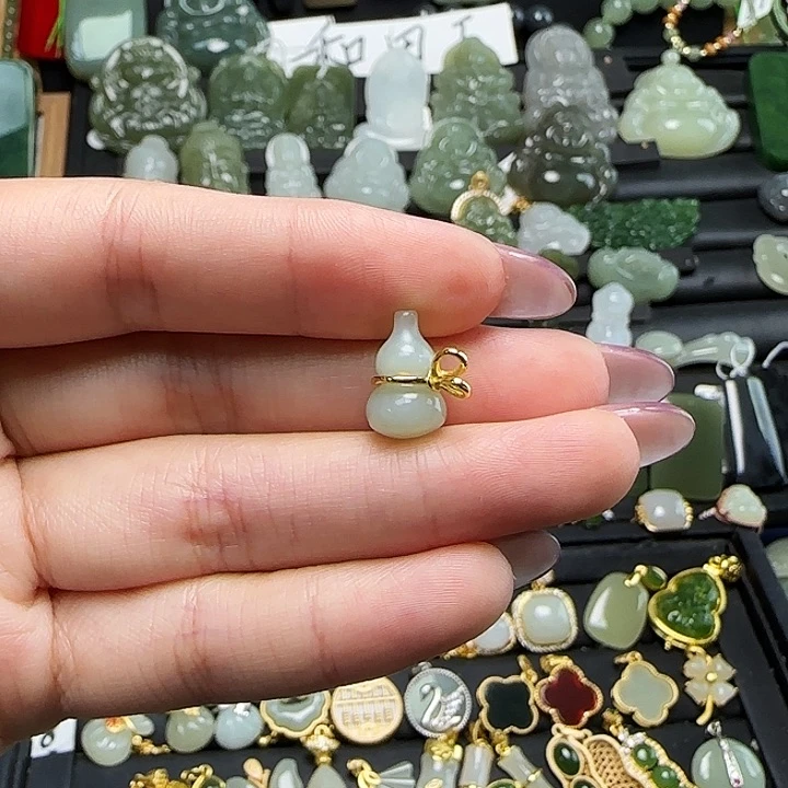 颈饰银S925镶嵌和田玉