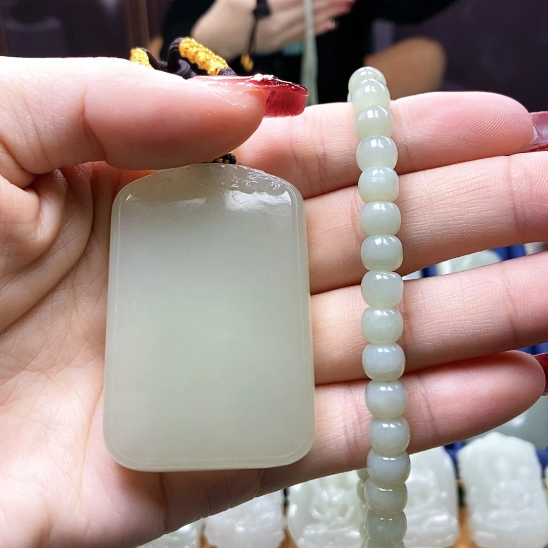 和田玉颈饰未镶嵌A****s