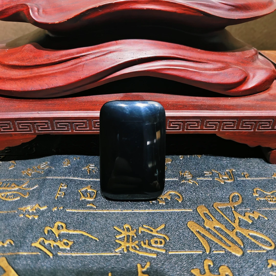 天然新疆和田玉墨玉光面平安无事牌吊坠男女款精美百搭玉石