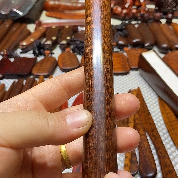 南美蛇纹木圆棍一根