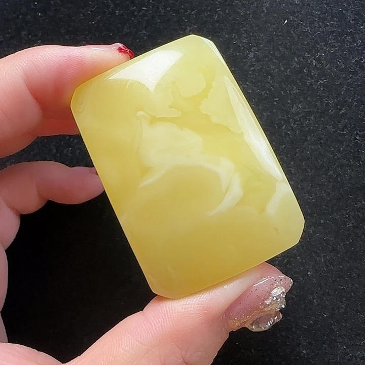 蜜蜡珠宝奇石未镶嵌