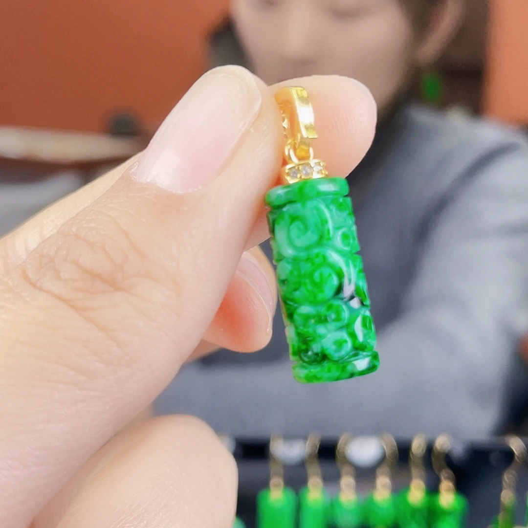 翡翠未镶嵌耳饰饰品