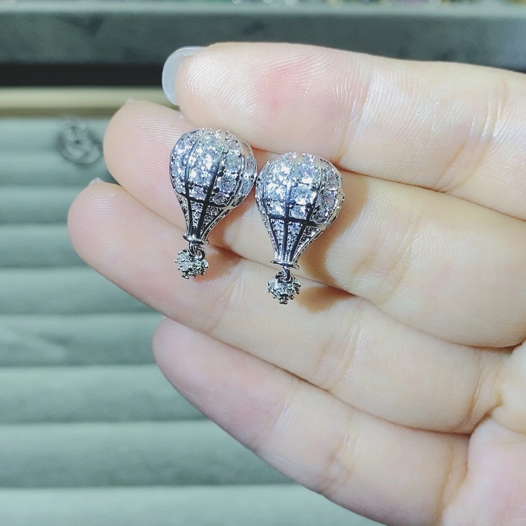 【闪购商品】银S925镶嵌耳饰托帕石