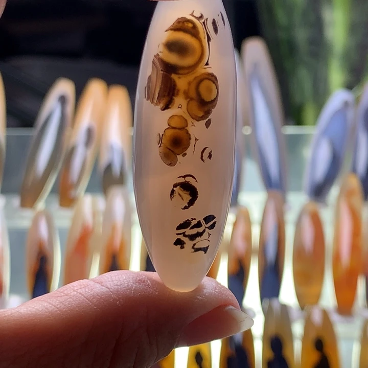 未镶嵌颈饰玛瑙/玉髓41