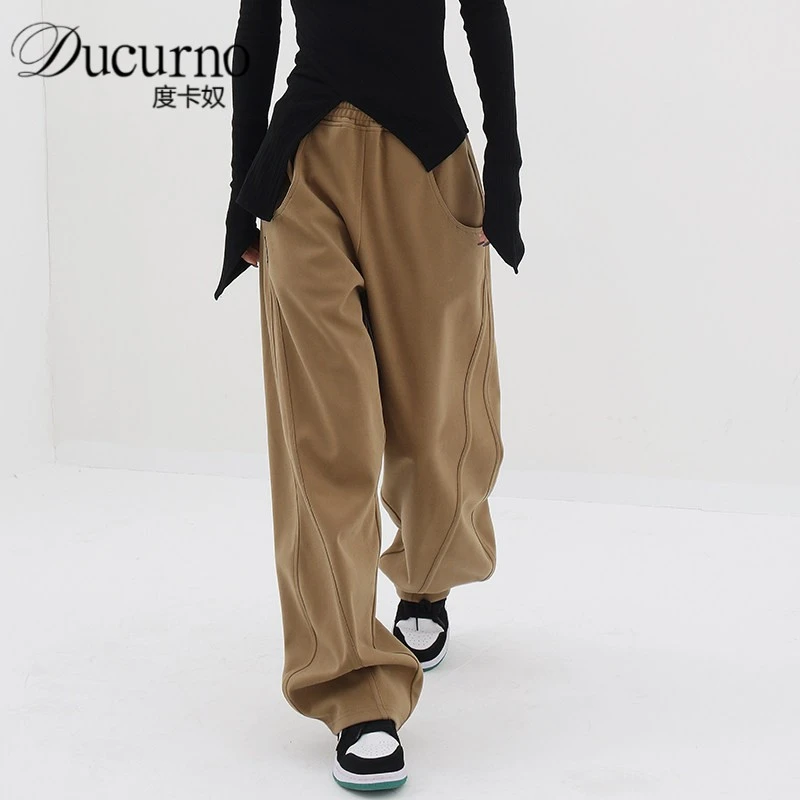 街头风哈伦裤立体裁剪香蕉裤女2025年冬季新款卡其色加绒休闲长裤