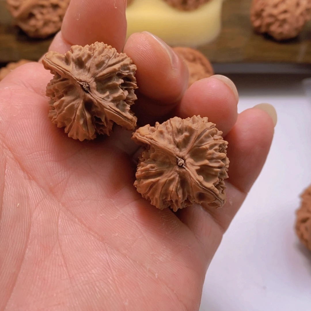 文玩核桃把件我**素文玩核桃鸭嘴